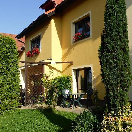 Pension Maja Чески-Крумлов Экстерьер фото