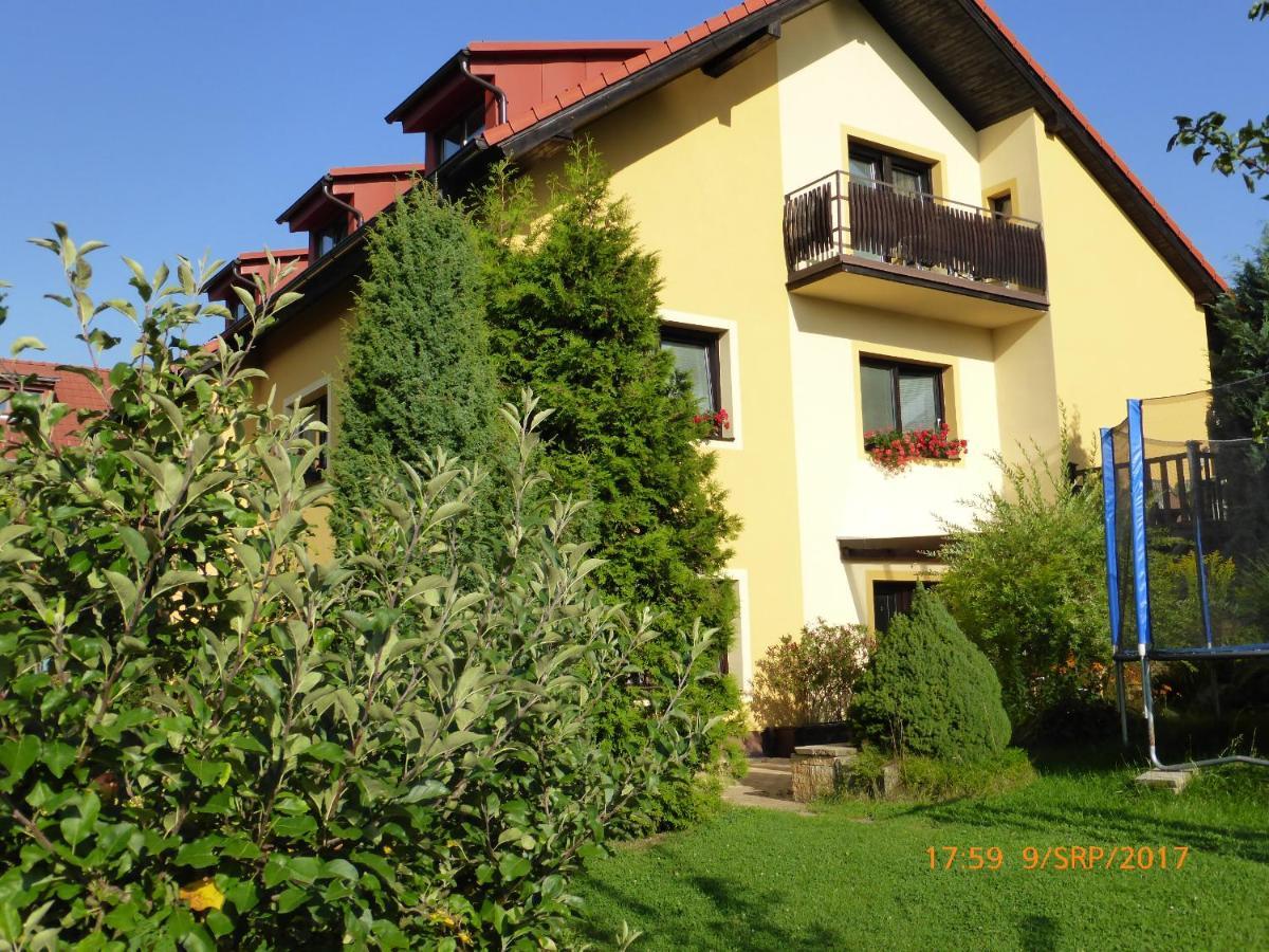 Pension Maja Чески-Крумлов Экстерьер фото