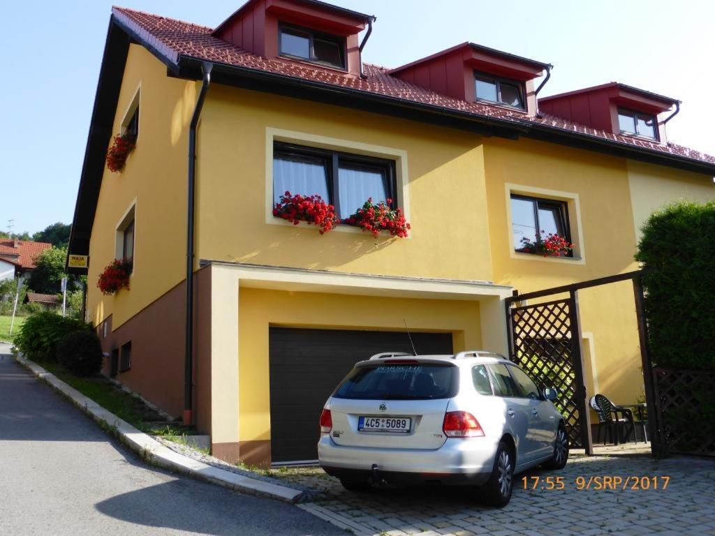 Pension Maja Чески-Крумлов Экстерьер фото